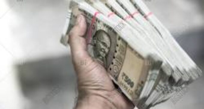 <strong>Black Money Holders and Corrupt Officials Scared of Indian Government’s Rumored Rs. 500 Note Ban</strong>